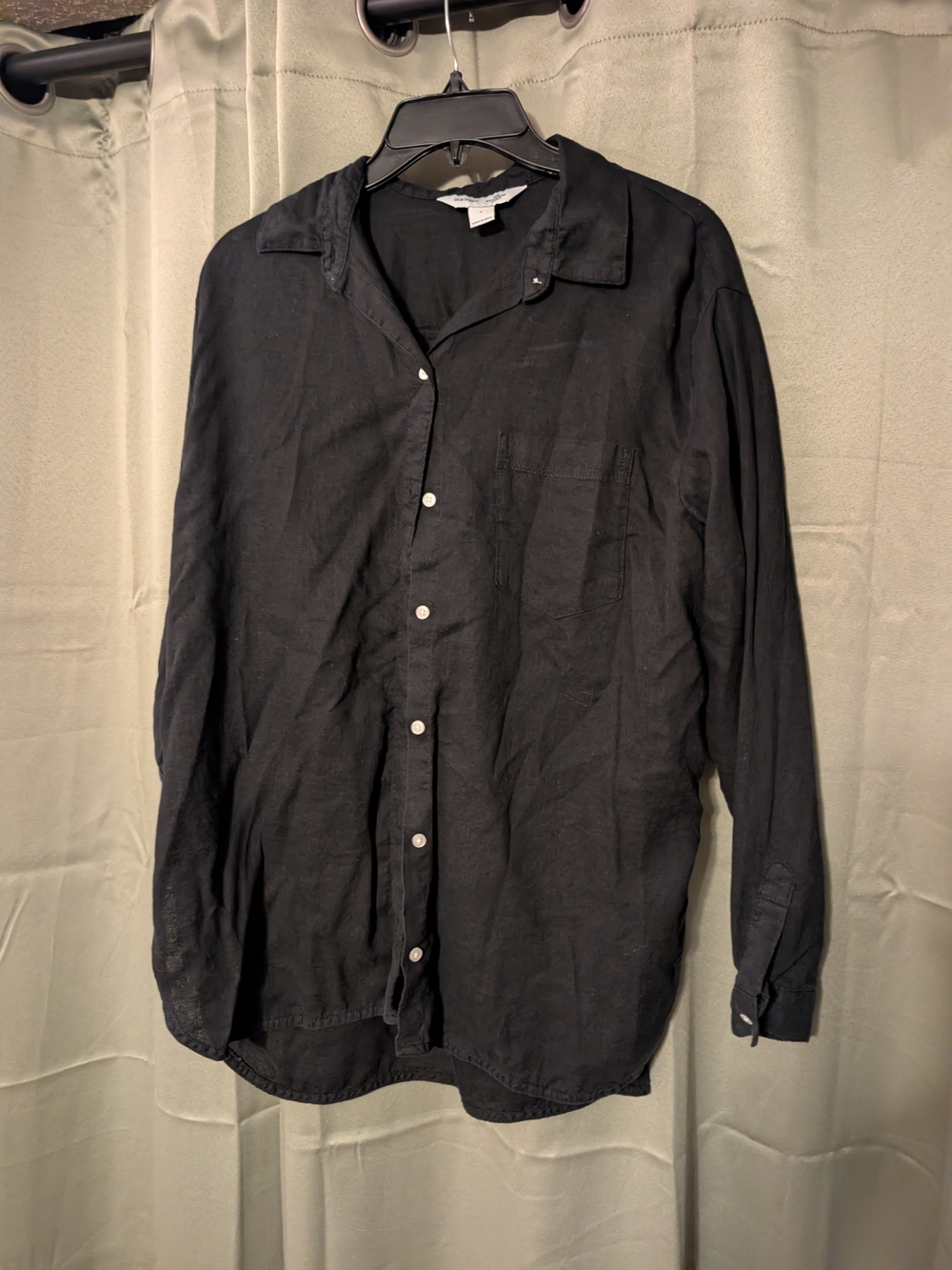 Old Navy Black Women's Button-Down Shirt